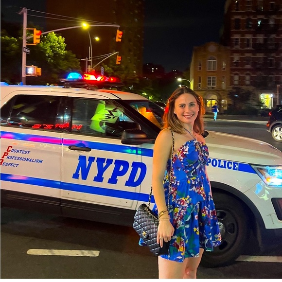 Meet your Posher, Julia - Picture 2 of 4